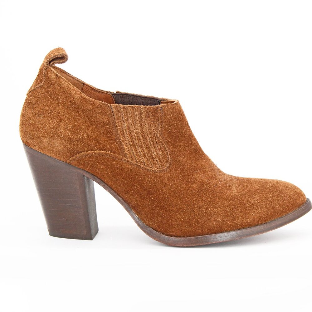 FRYE Women's ‘Ilana’ Suede Cashew Brown Bootie: Size 10 B